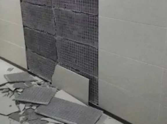 临沧市瓷砖空鼓维修公司分享下临沧市墙砖松动维修的知识